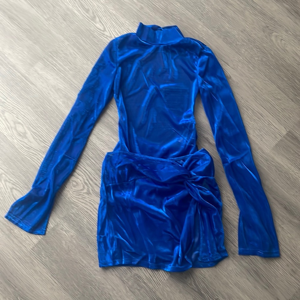 SOLADO Open Back Long Sleeve Bodysuit & Split Hem Skirt Set size medium blue